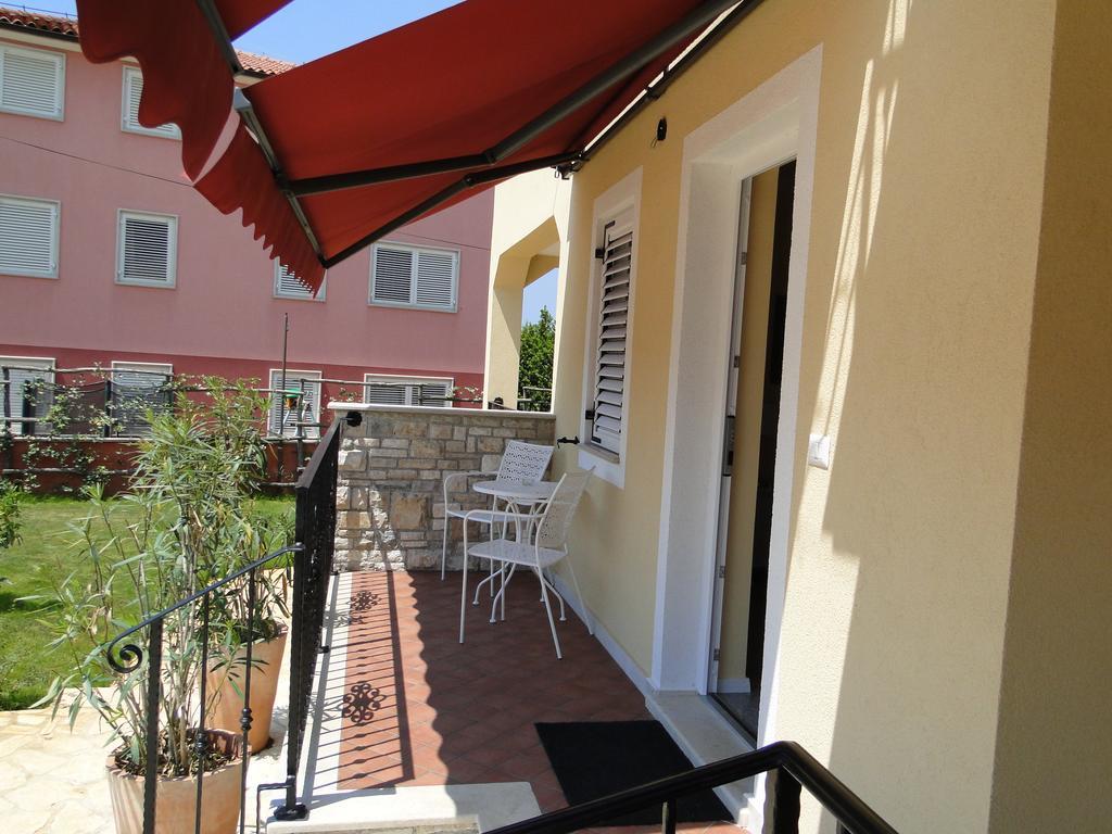 Apartments Villa Ela Umag Oda fotoğraf